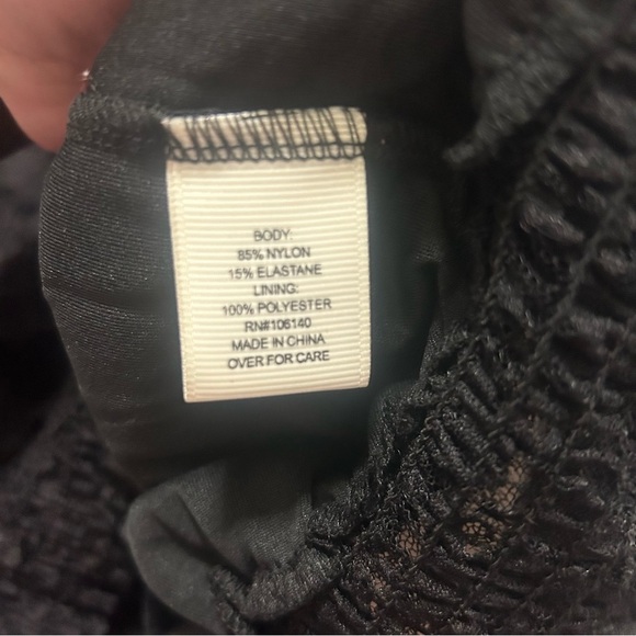 Ultra Pink NWT Black Lace Blouse - Picture 7 of 7